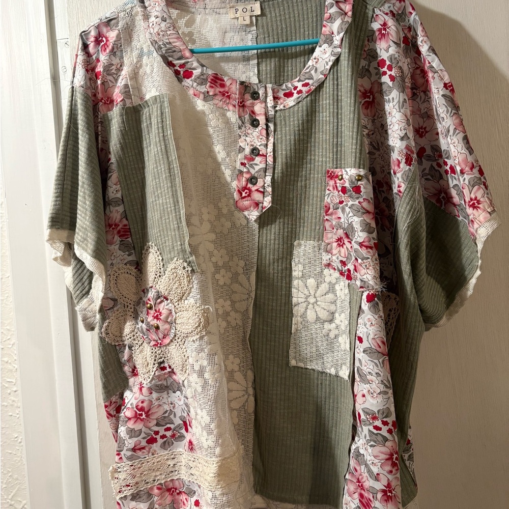 POL Patchwork Floral Women's Top - Green and Pink, size L, fits up to 2x/3x